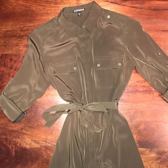 Button down dress - Picture 2 of 3